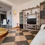 Baskovic Πανσιόν Splitska