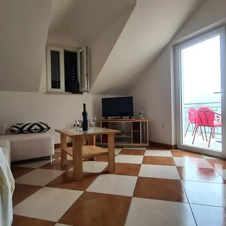 Baskovic Casa de hóspedes Splitska