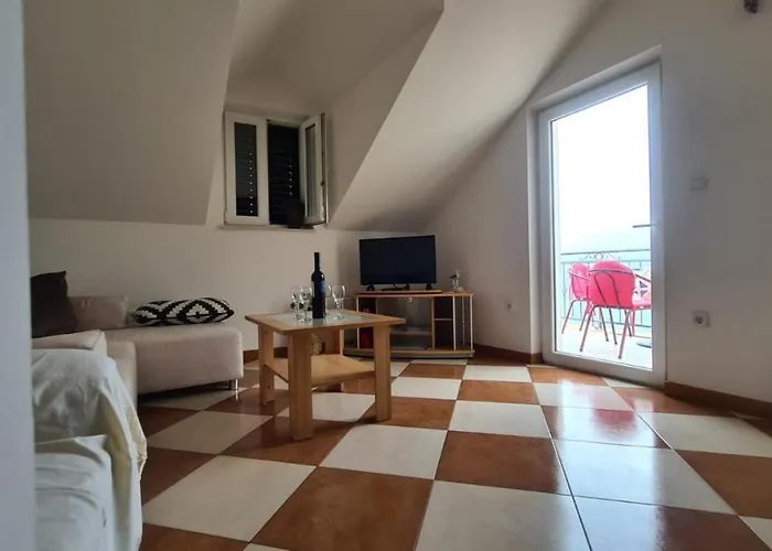 Baskovic Penzion Splitska